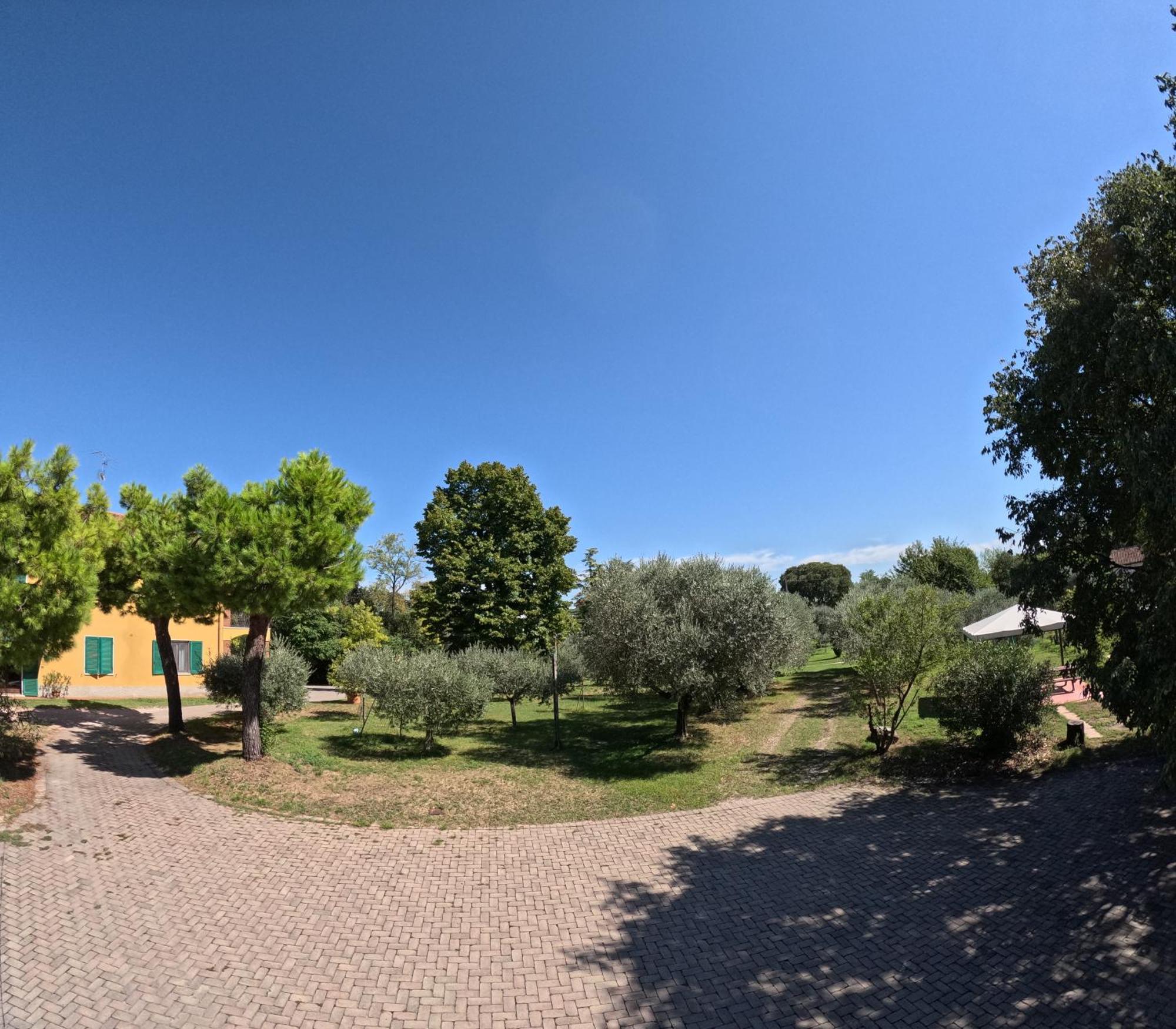 Agriturismo Gardenali Вольта-Мантована Экстерьер фото