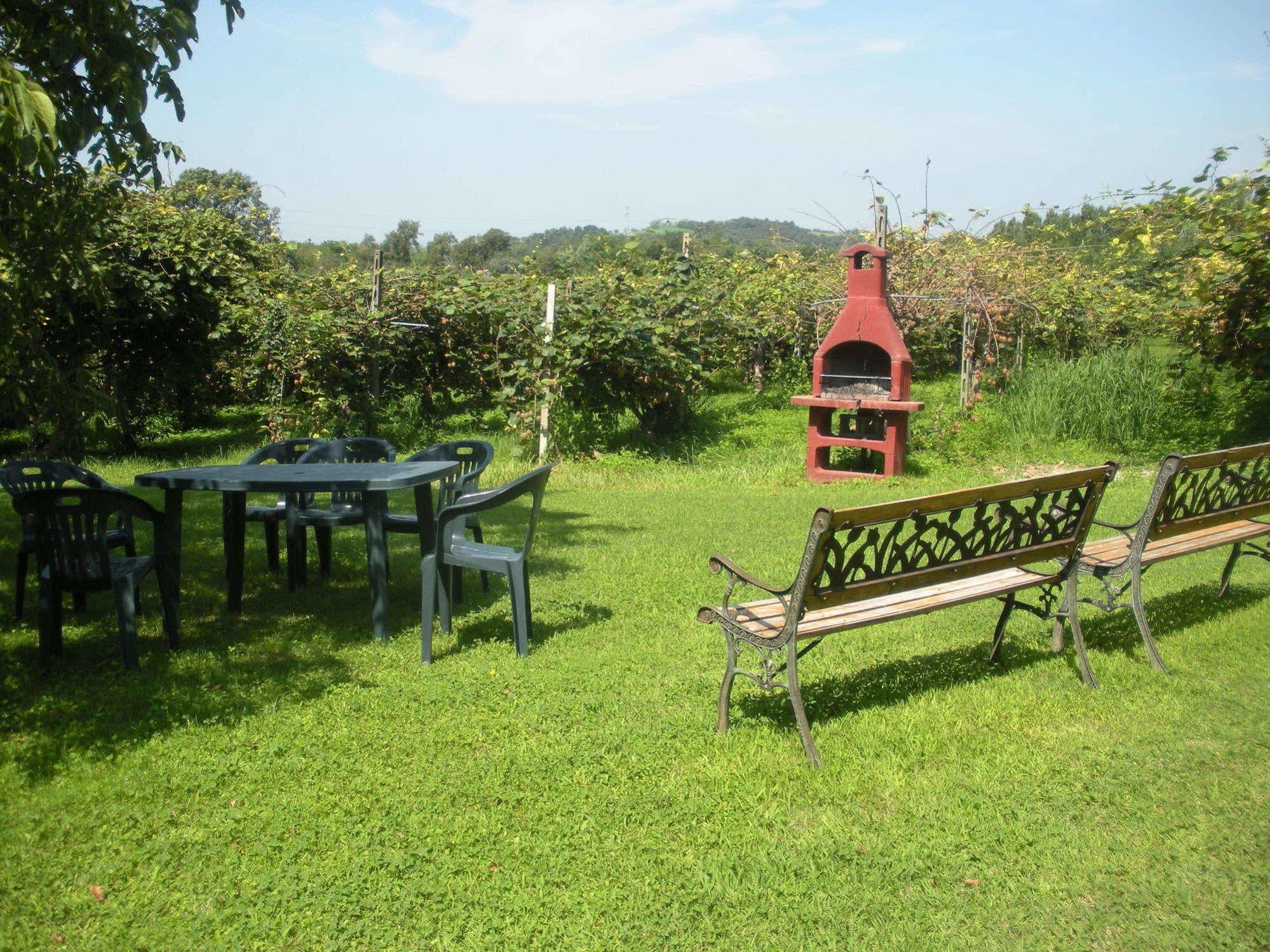 Agriturismo Gardenali Вольта-Мантована Экстерьер фото
